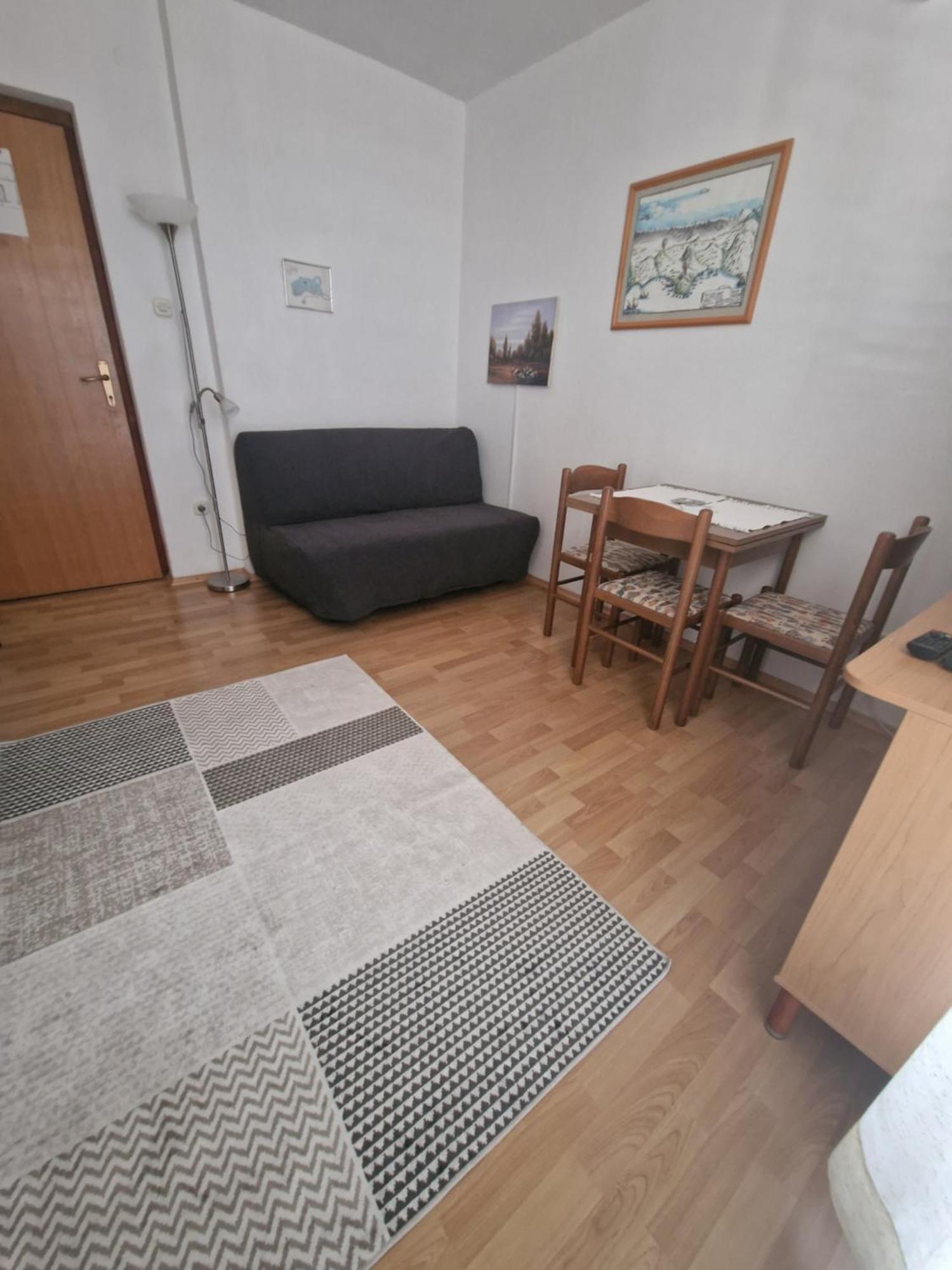 גראדאץ Apartments Palma מראה חיצוני תמונה