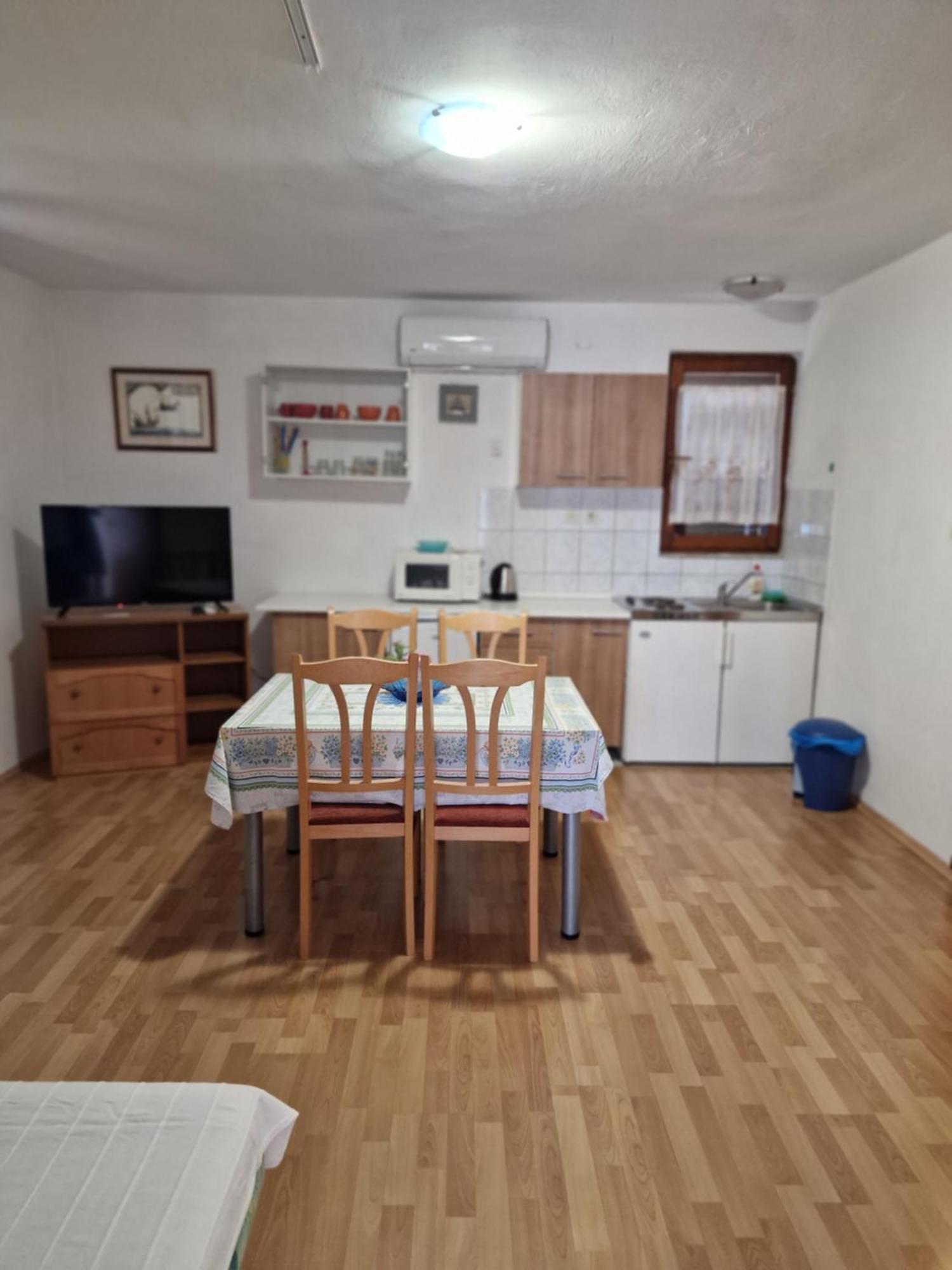 גראדאץ Apartments Palma מראה חיצוני תמונה
